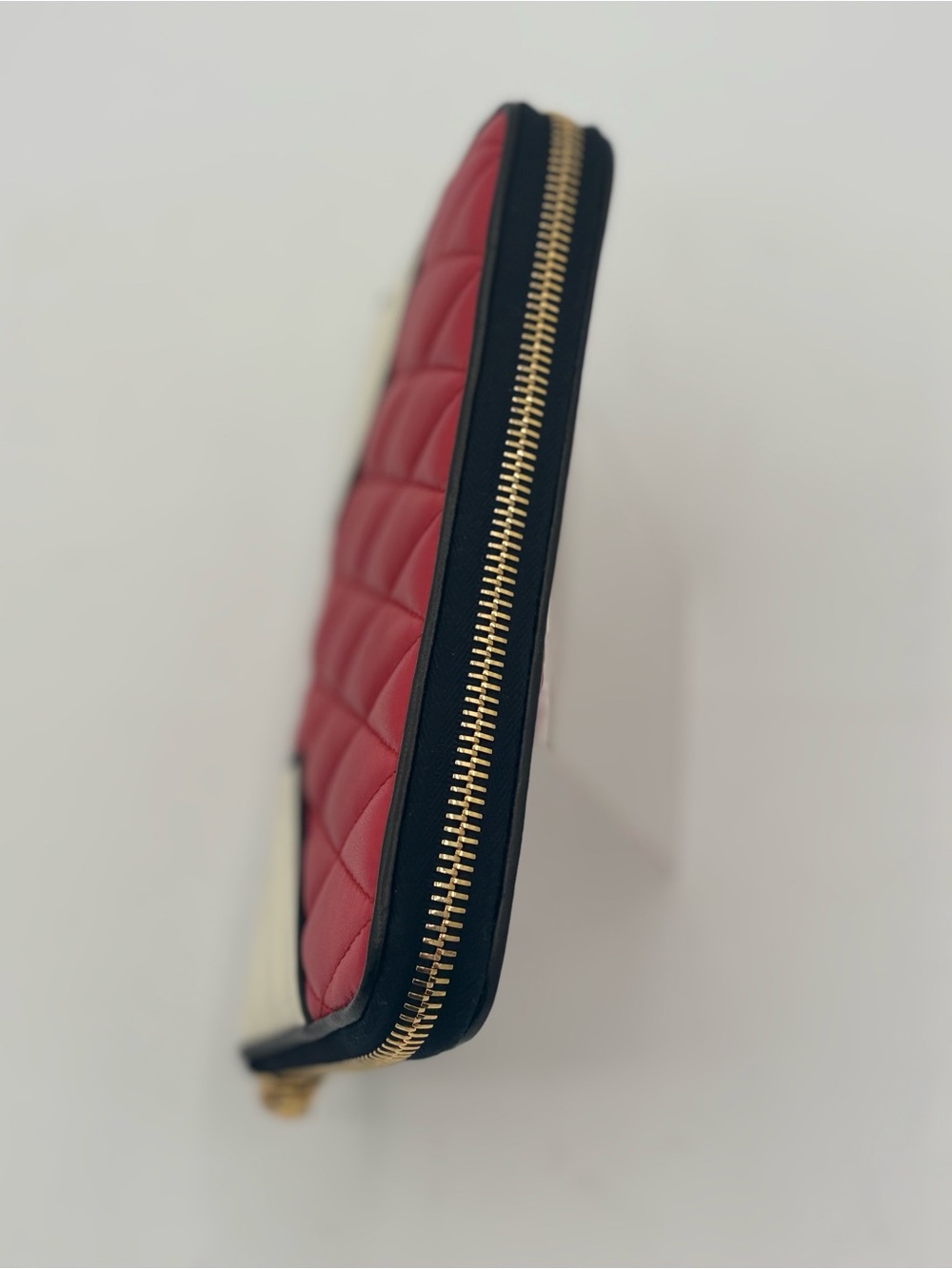 Miu Miu Rosso & Bianco Quilted Nappa Leather Zip Around Wallet - Picture 6 of 10